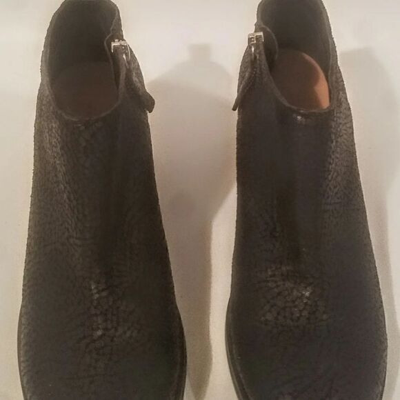 Urban Outfitters Cooperative Black Textured Suede Side Zip Ankle Boot 7M Ret$145 - Picture 6 of 7